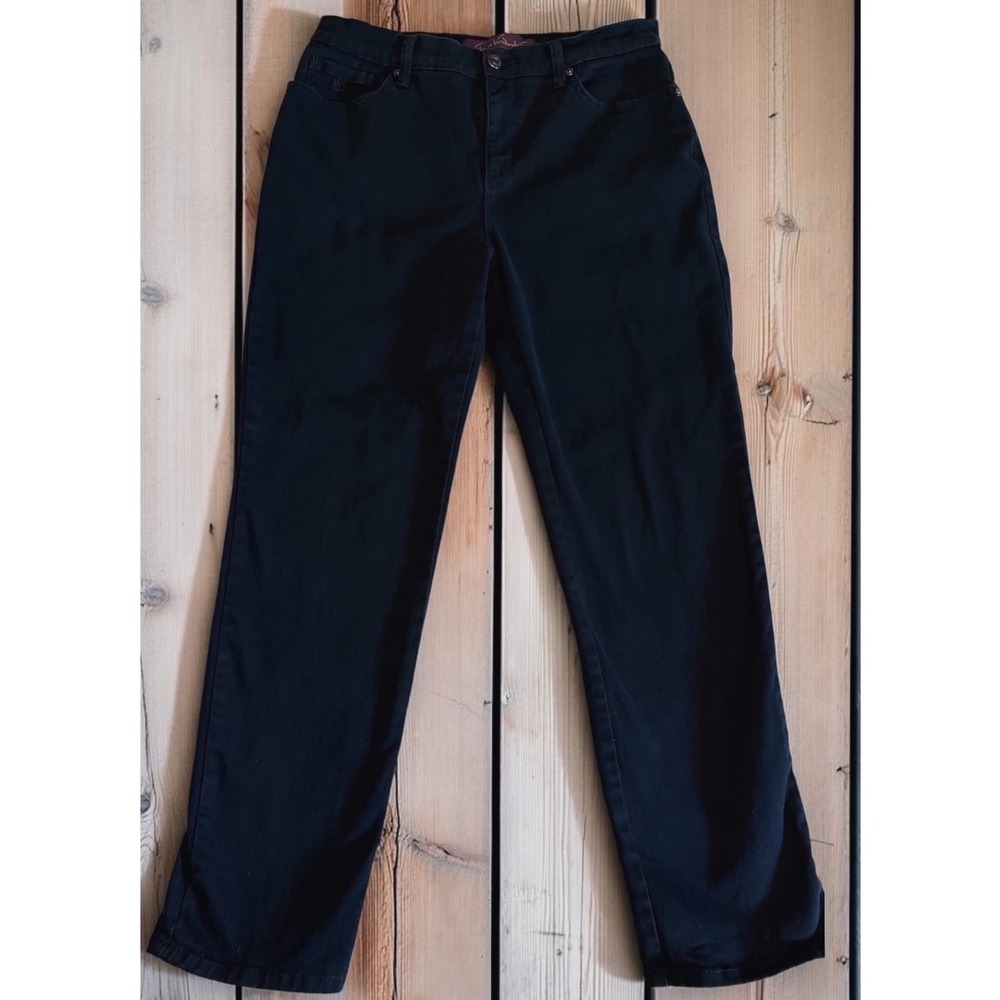 Gloria Vanderbilt Amanda High Rise Tapered Leg Black Jeans Size 8 short Missy